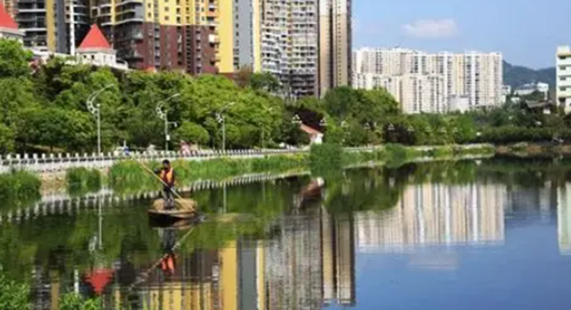 上海國際環(huán)保展|畢節(jié)市組織環(huán)保設施“科普集結” 公園變身“環(huán)保課堂”